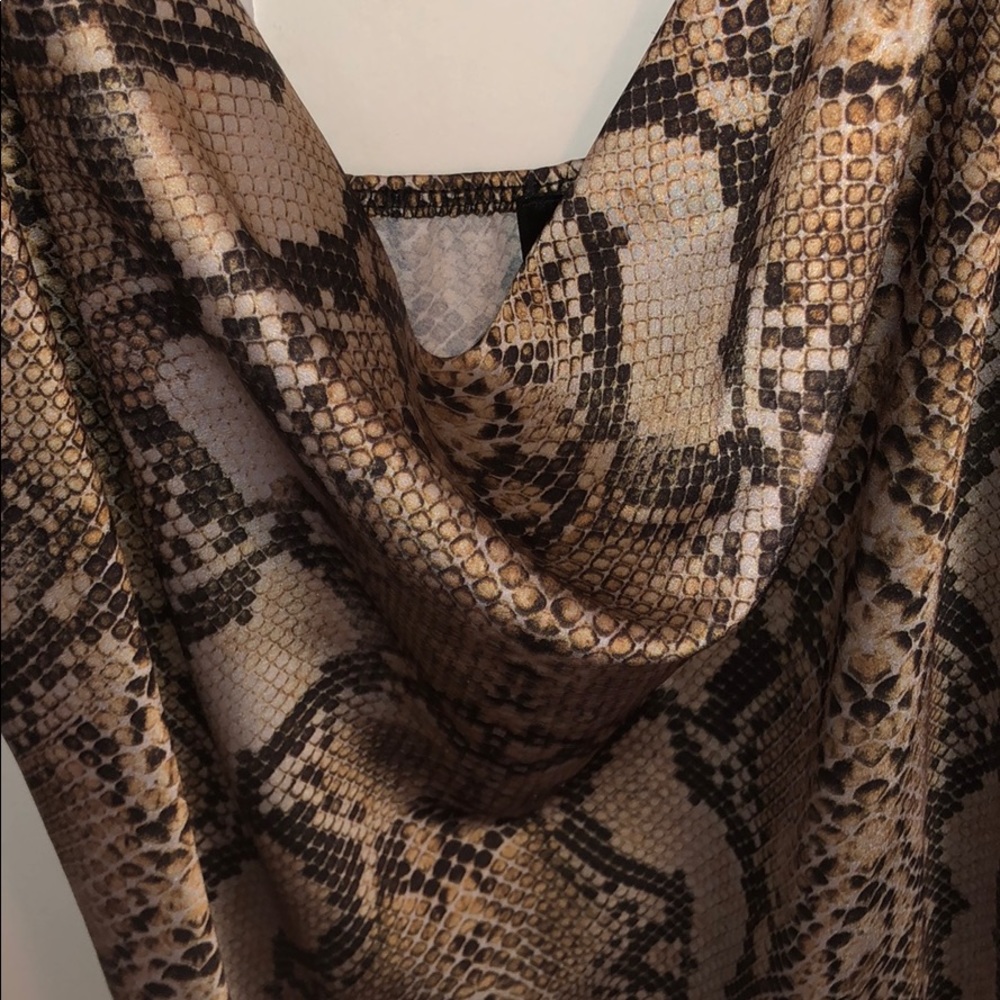 Dress - Picture 4 of 5